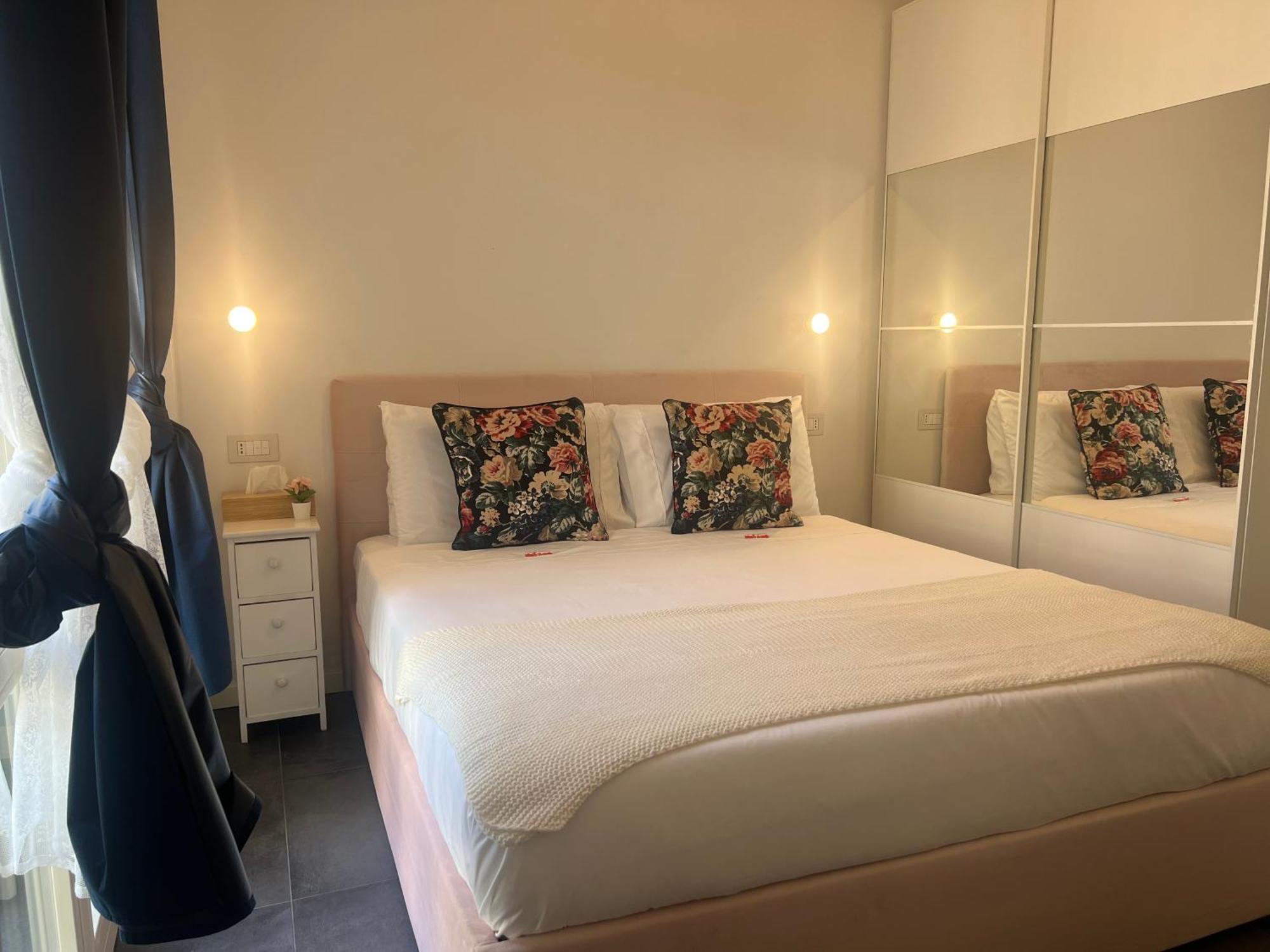 Regina Milano In Melegnano - Wifi, Breakfast Box And Terrace Appartement Buitenkant foto