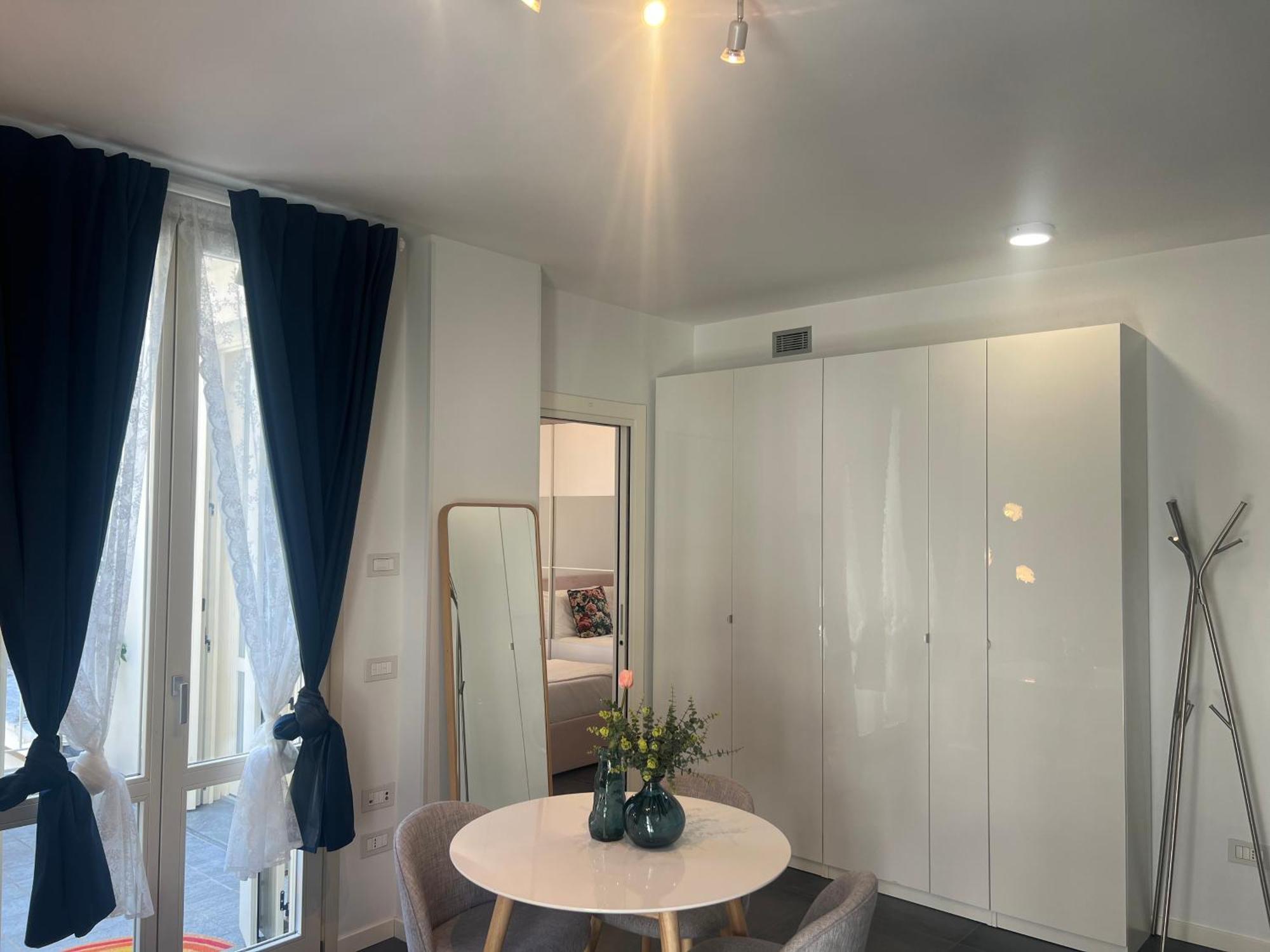 Regina Milano In Melegnano - Wifi, Breakfast Box And Terrace Appartement Buitenkant foto