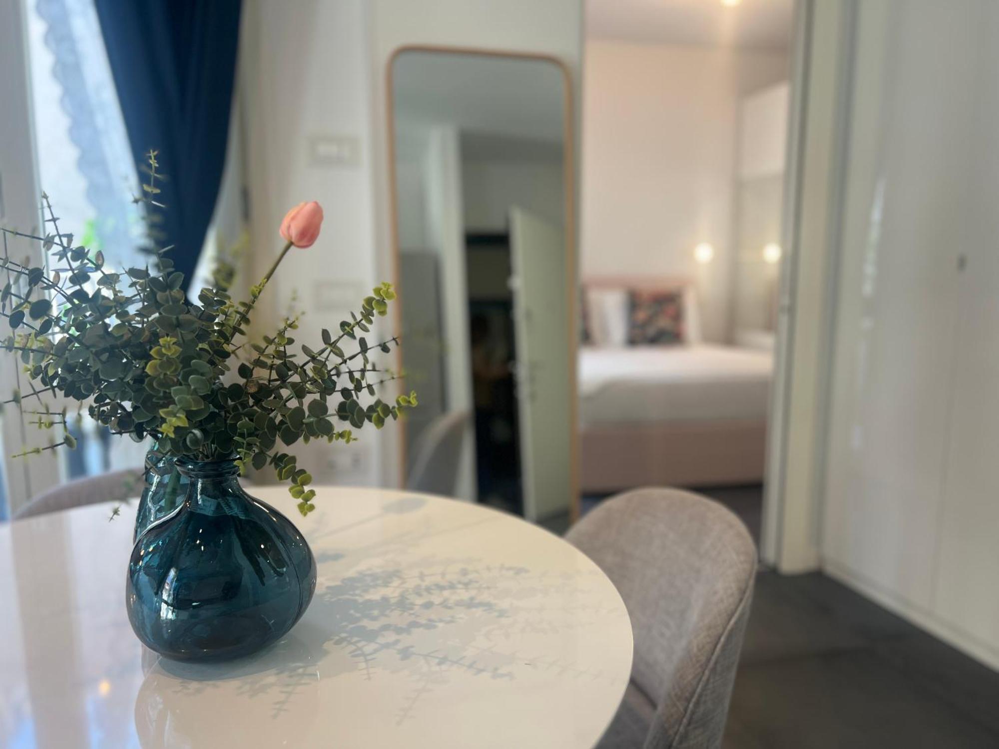 Regina Milano In Melegnano - Wifi, Breakfast Box And Terrace Appartement Buitenkant foto